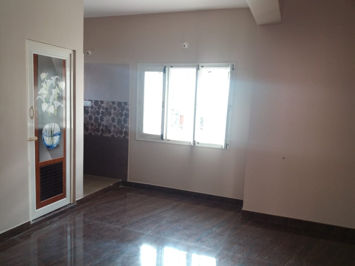 Commercial Building, BTM Layout — photo 2