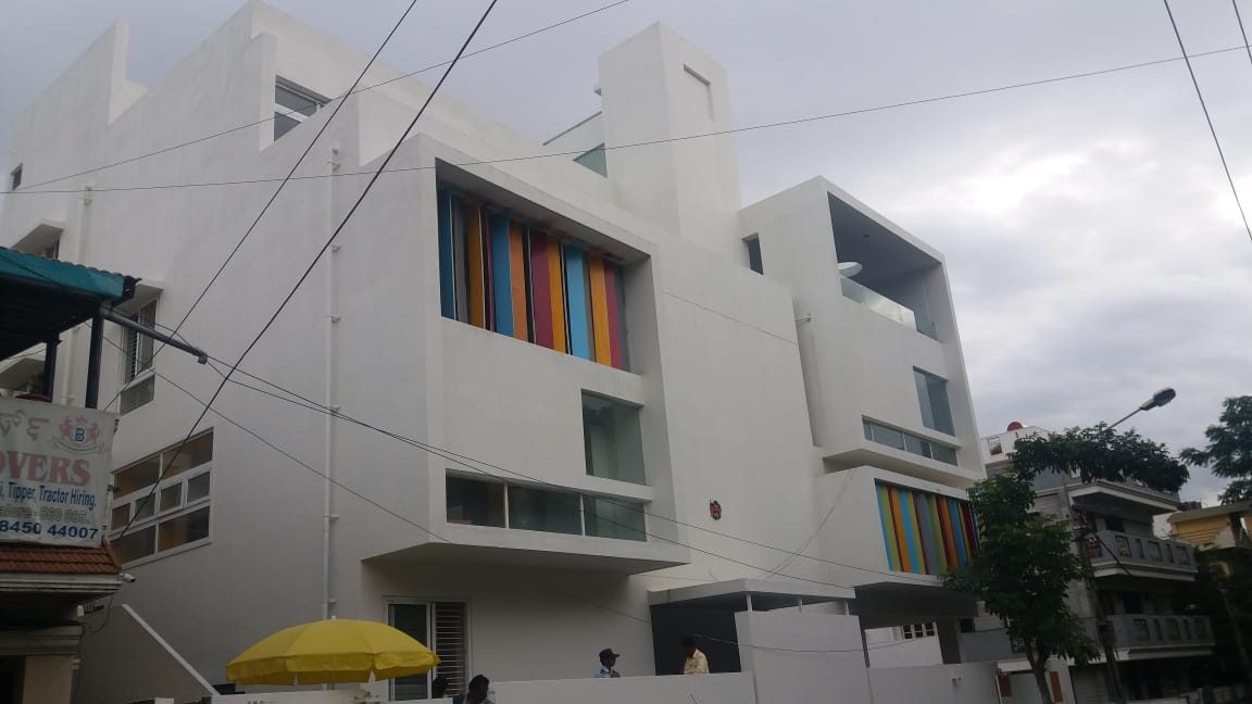 School Building, Girinagar